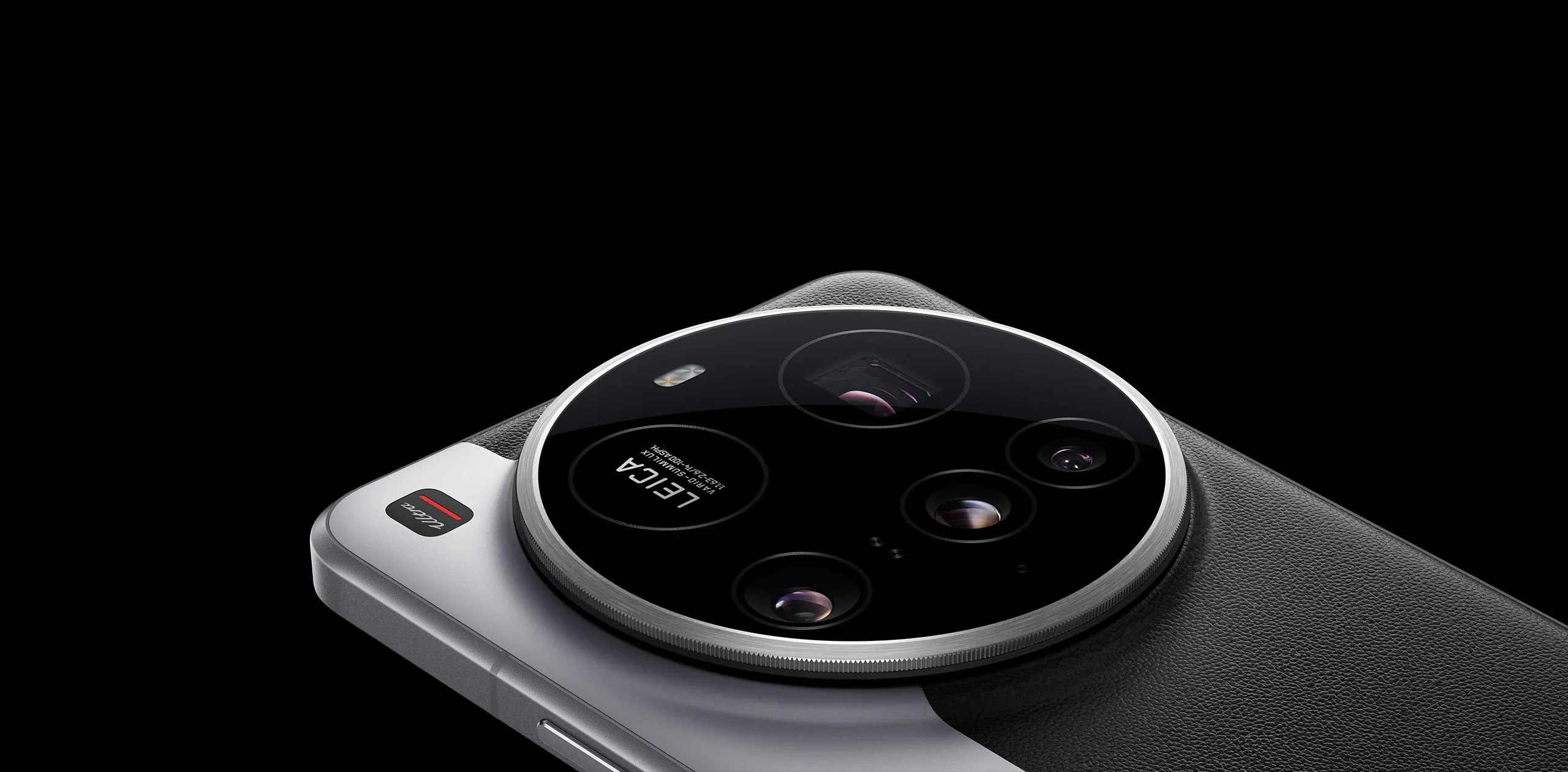 Камера смартфона Xiaomi 15 Ultra